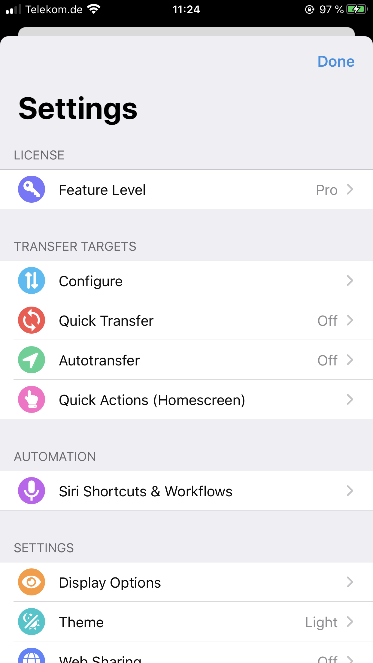 Настройки PhotoSync на iOS с пунктами Configure, Quick Transfer и Autotransfer