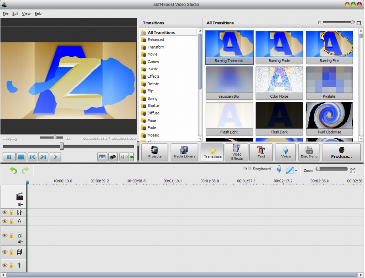 Раздел Transitions Soft4Boost Video Studio с категориями переходов и миниатюрами эффектов над монтажной областью.